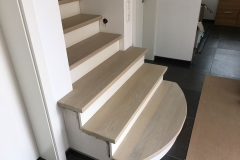 Holz_Treppee_Eichenstufen